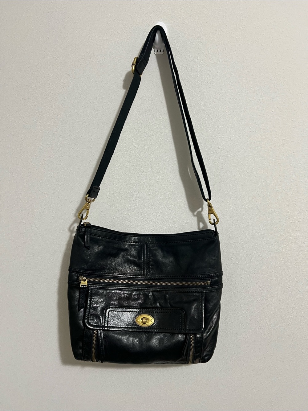 Fossil Maddox Black Lamb Hide Leather Crossbody Bag Messenger Purse